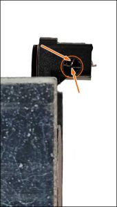 Steckergehäuse des shift by wire modul aufbohren Schritt 2