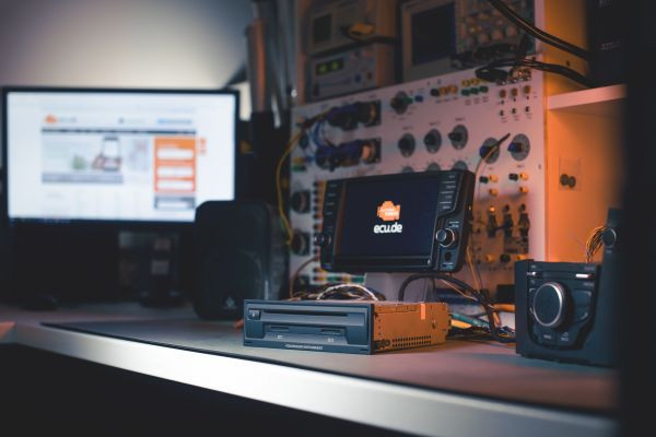 Prüfstand ecu.de MIB MIB2 Main Units für Volkswagen, Audi, Seat und Skoda